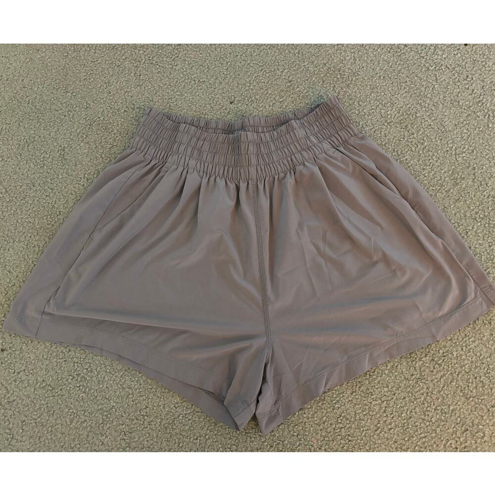 Vuori Women’s Villa Short - size small